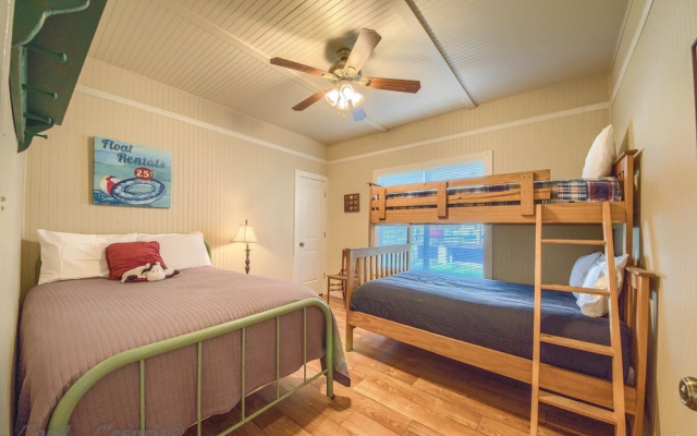 photo 4 of Wagon Wheel Rr9084ww 3 Bedroom Home by RedAwning
