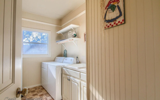photo 5 of Wagon Wheel Rr9084ww 3 Bedroom Home by RedAwning