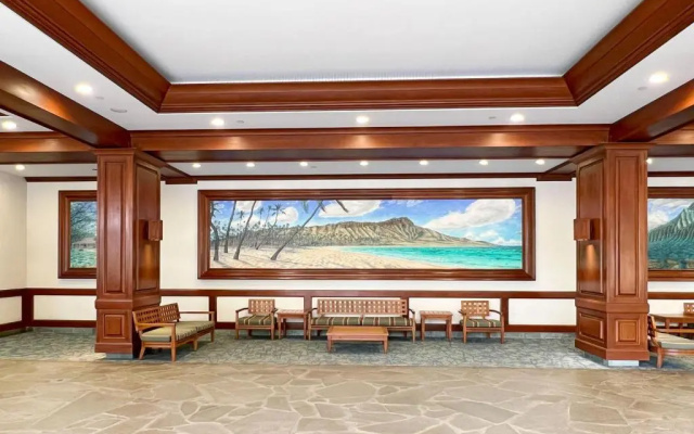 photo 2 of Waikiki Banyan #2608-T2