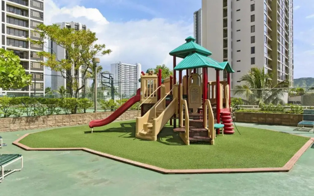 photo 3 of Waikiki Banyan #3205-T2