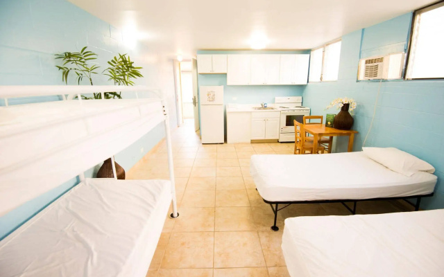 photo 2 of Waikiki Beachside Hostel