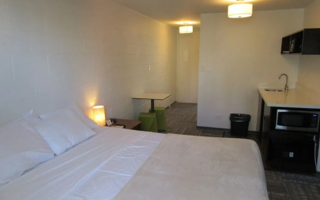photo 3 of Waikiki Central Hotel