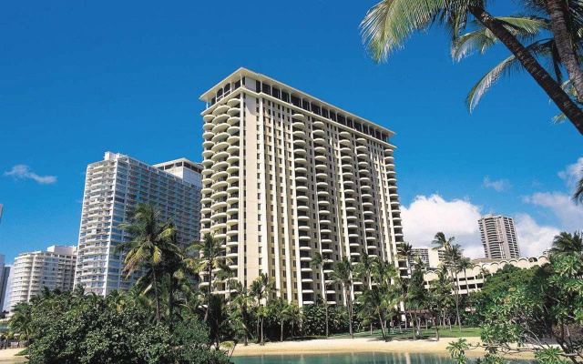 photo 2 of Waikiki Resort Hotel