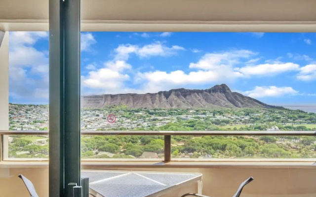 photo 4 of Spectacular Ocean & Diamond Head View 2 Bedroom Condo w/ Free Parking! by Koko Resort Vacation Rentals