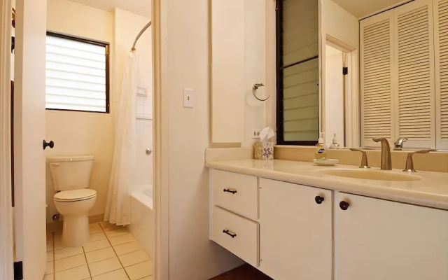 photo 4 of Wailea Ekahi 17B - One Bedroom Condo