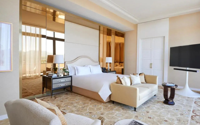photo 3 of Waldorf Astoria Beverly Hills