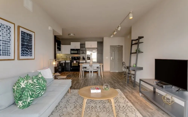 photo 4 of Walk to Beach 2-bdrm w/ Pool, Gym, Rooftop Lounge