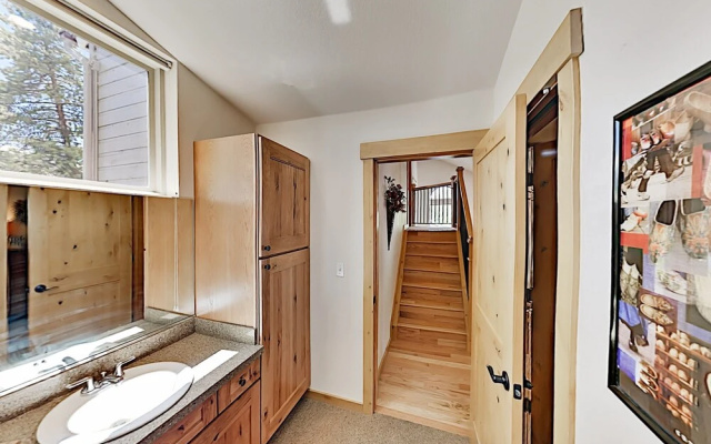 photo 2 of Walk To Main St. & Lifts! Deck W/ Private Hot Tub 3 Bedroom Townhouse