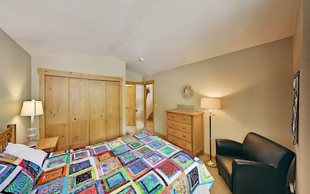 photo 5 of Walk To Main St. & Lifts! Deck W/ Private Hot Tub 3 Bedroom Townhouse
