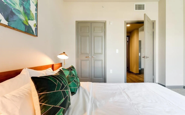 photo 3 of Walk to Venice Beach From a Sleek Apartment