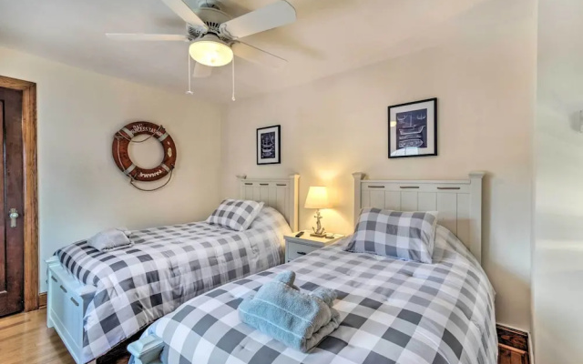 photo 4 of Walkable New Haven Retreat w/ Ocean Views!