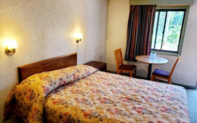 photo 3 of Wallingford Inn