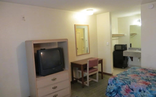 photo 4 of Walnut Inn