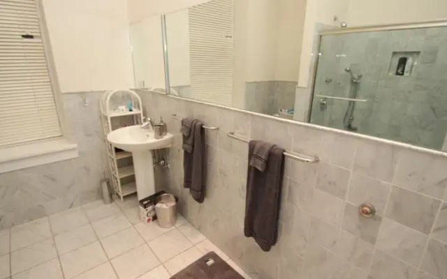 photo 4 of Walnut Street Stunning 3 Bedroom