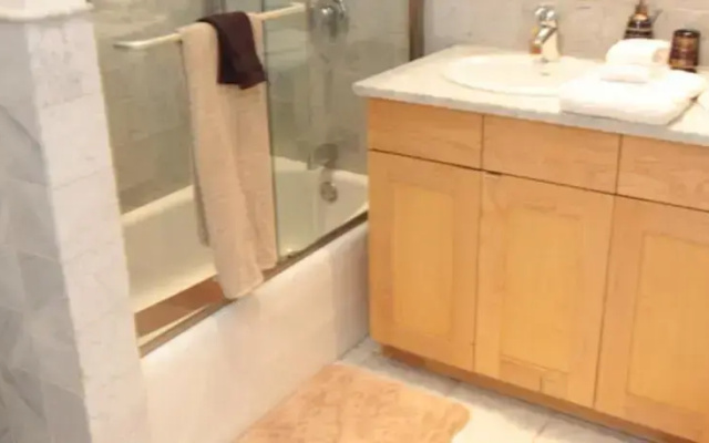 photo 5 of Walnut Street Stunning 3 Bedroom