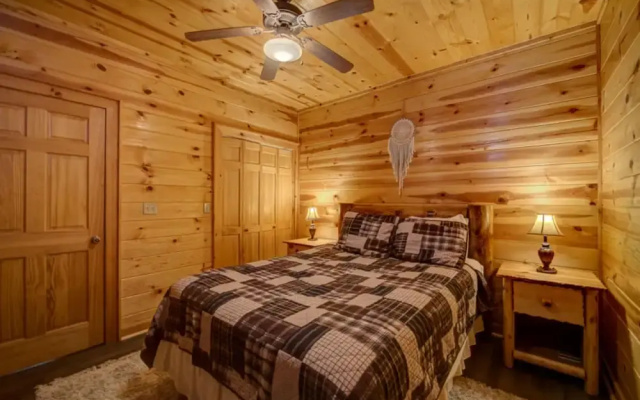 photo 4 of Wander In Lodge by Escape to Blue Ridge