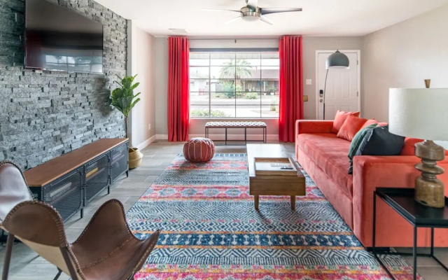 photo 3 of WanderJaunt - Regal - 4BR - South Scottsdale