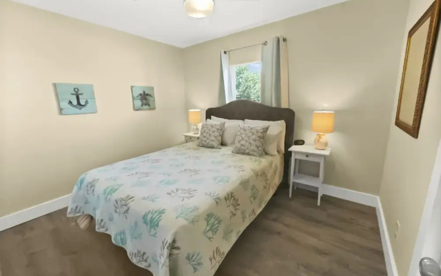 photo 2 of Wanna Go Back 3 Bedroom Home by RedAwning
