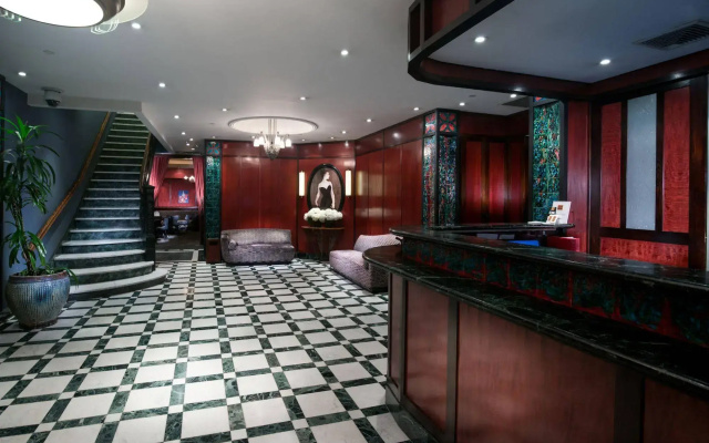 photo 2 of Washington Square Hotel
