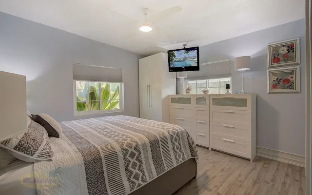photo 5 of Water Lover's Paradise - Weekly Rental 2 Bedroom Home by Redawning