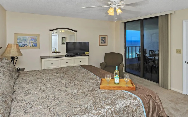 photo 3 of Watercrest 1005 663658 by RedAwning