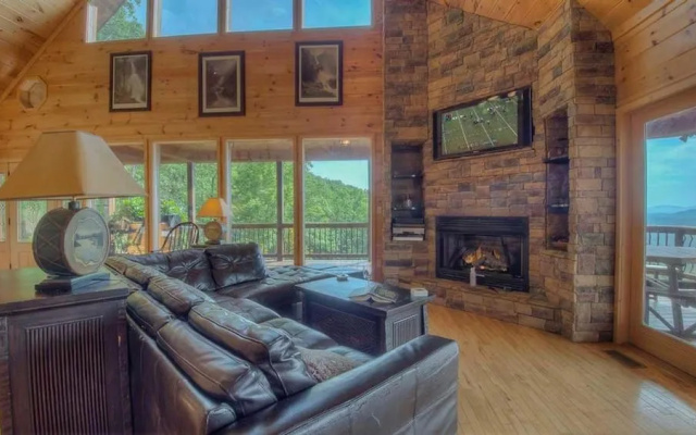 photo 4 of Waterfall Lodge by Escape to Blue Ridge