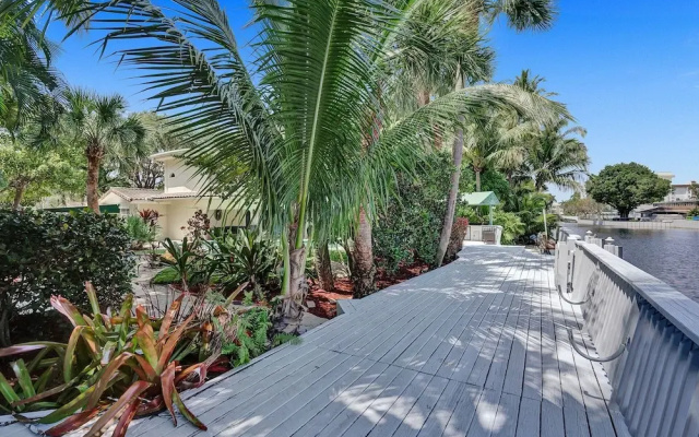 photo 5 of Waterfront 7BR Villa with Heated Pool