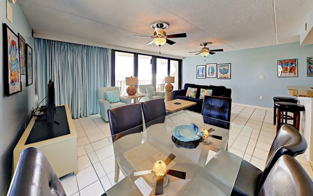 photo 2 of Waterfront Beauty in Gulf Shores by RedAwning
