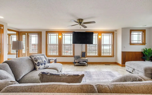 photo 2 of Waterfront Buckeye Lake House: Deck + Views!
