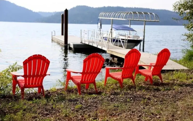 photo 5 of Waterfront Bungalow on Rockford Bay