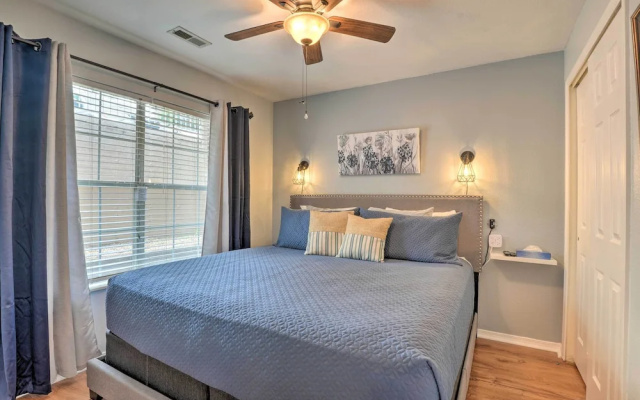 photo 4 of Sun-soaked Lake Taneycomo Condo w/ Furnished Patio