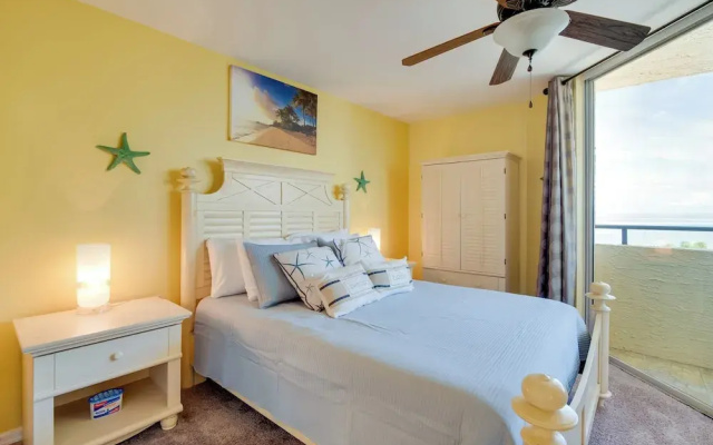 photo 2 of Waterfront Hudson Condo w/ Amenity Access!