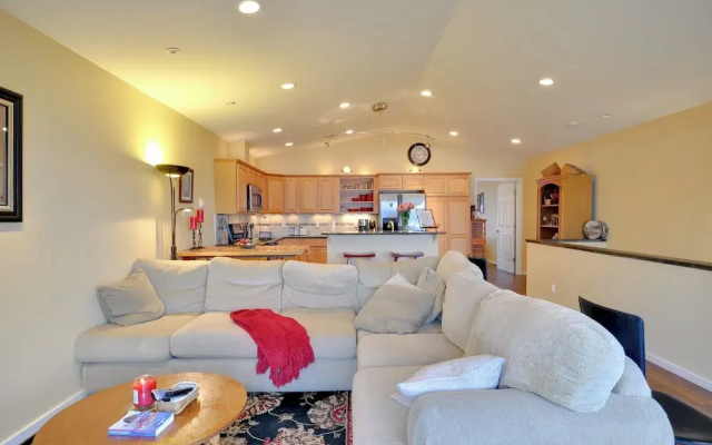 photo 3 of Waterfront Oregon Abode w/ Balcony & Ocean Views!
