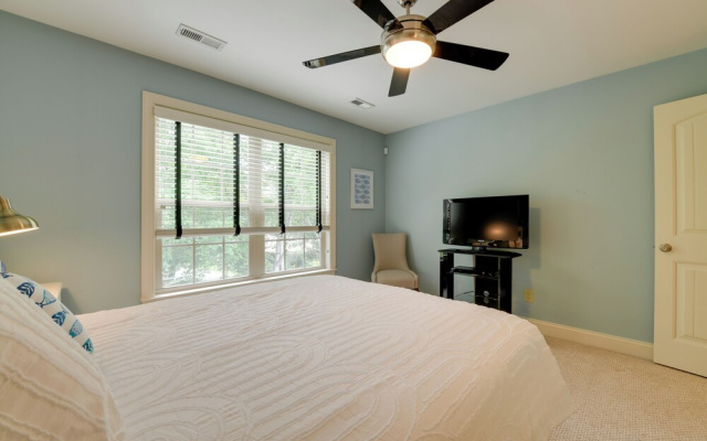 photo 5 of Waterfront Sherrills Ford Home w/ Pool & Boat Dock