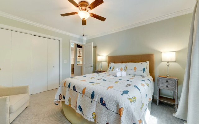 photo 3 of Waterfront Troutman Vacation Rental on Lake Norman