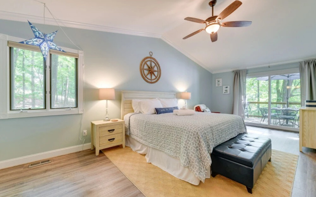 photo 5 of Waterfront Troutman Vacation Rental on Lake Norman