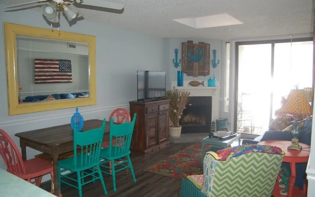 photo 4 of Waterpointe II, Villa 1005 - 3 Br Condo