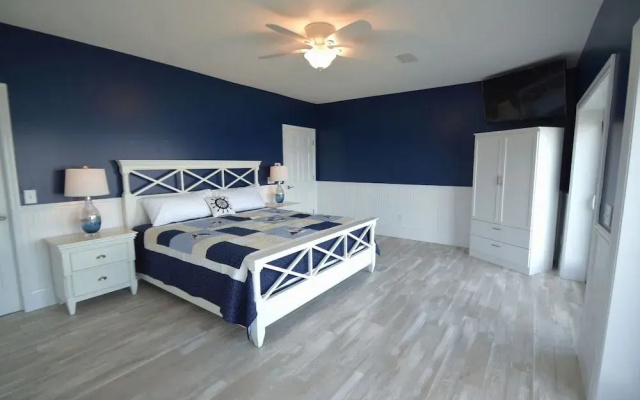 photo 2 of Waters Edge B&B Resort