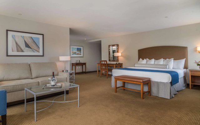photo 4 of Water's Edge Resort & Spa
