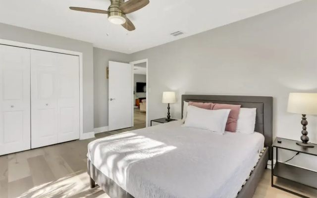 photo 3 of Watersedge - Private & Sanitized, Self Check-in. Perfect for Social Distancing & Working From Home. Private Pool, Pet Friendly. Super-host Support