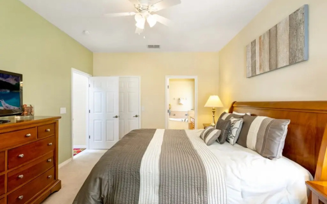 photo 5 of Watersong Dream- Theatre Room, Games, Pool & Spa, Davenport, US