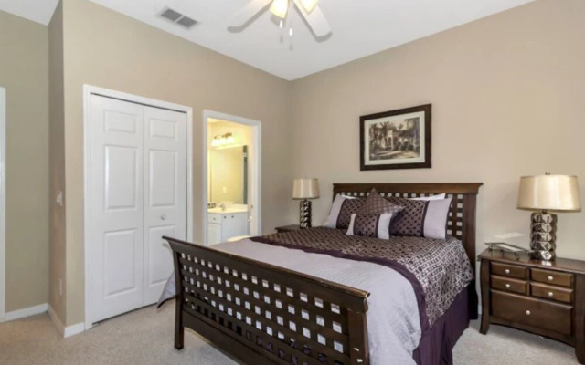 photo 5 of Watersong - Luxurious 5bd/4.5ba Pool Home #5wr510