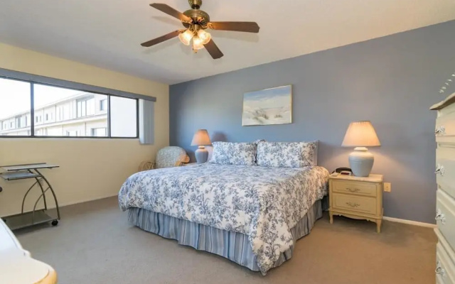 photo 4 of Waterway Condos 327