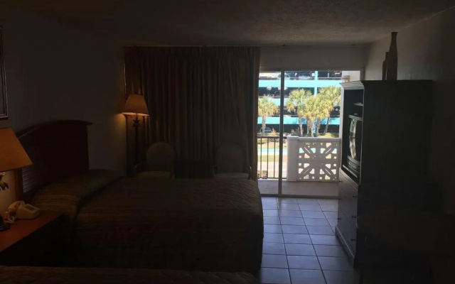 photo 4 of Wave Rider Resort