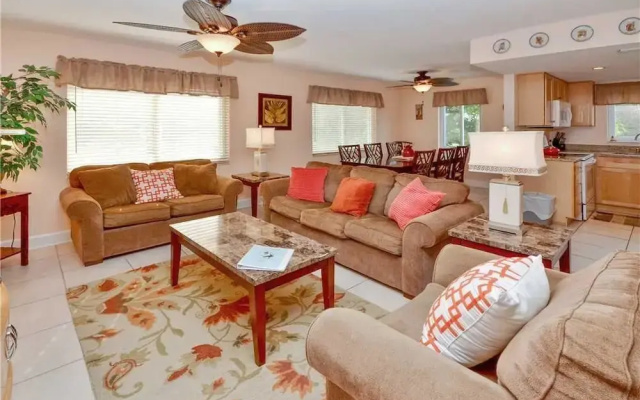 photo 2 of Waves 10 - Two Bedroom Condo