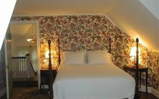 photo 3 of Wayne Bed & Breakfast Inn