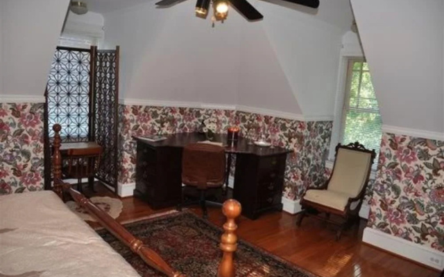 photo 4 of Wayne Bed & Breakfast Inn