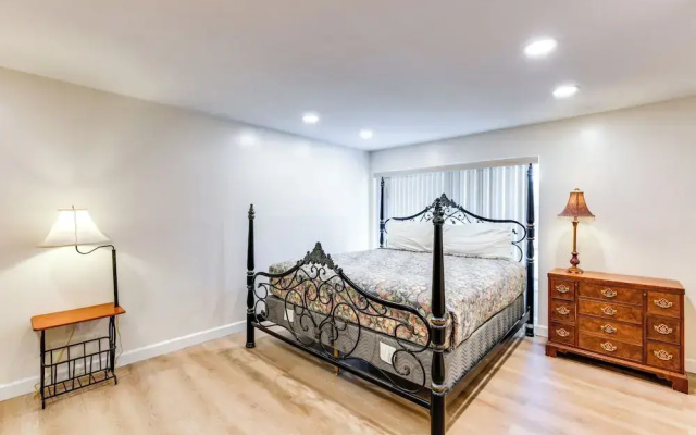 photo 4 of Waynesville Studio Suite < 1 Mi to Downtown!