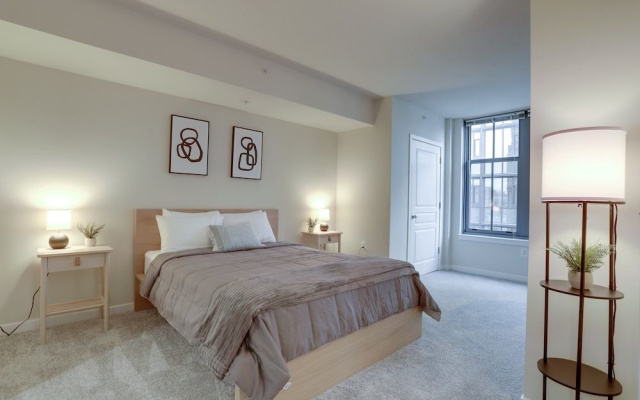 photo 5 of We Host Incredible Apt In Pentagon City