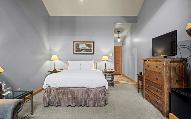 photo 3 of Weasku Inn